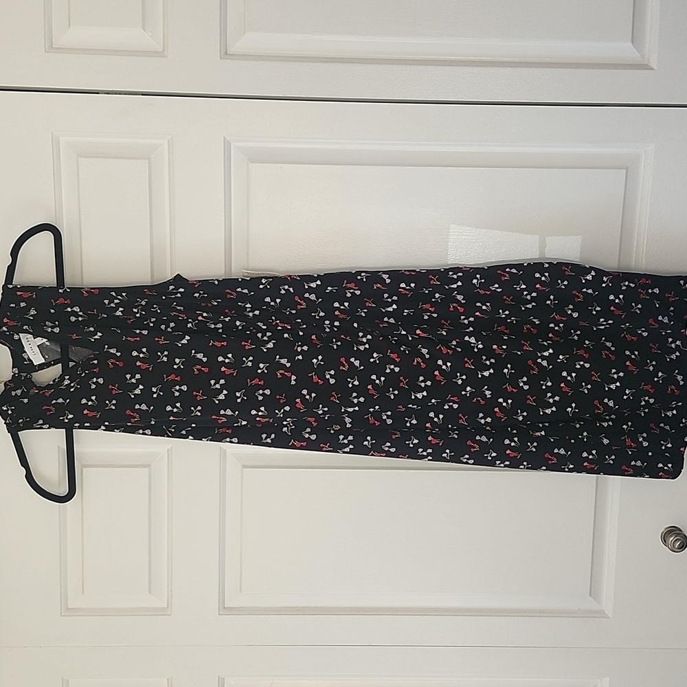 Lark & Ro Black Floral Dress